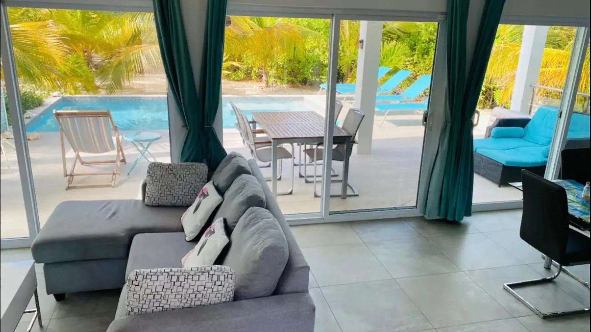 Apartmanhotel Modern Villas At Grace Bay, Turks And Caicos Islands Long Bay
