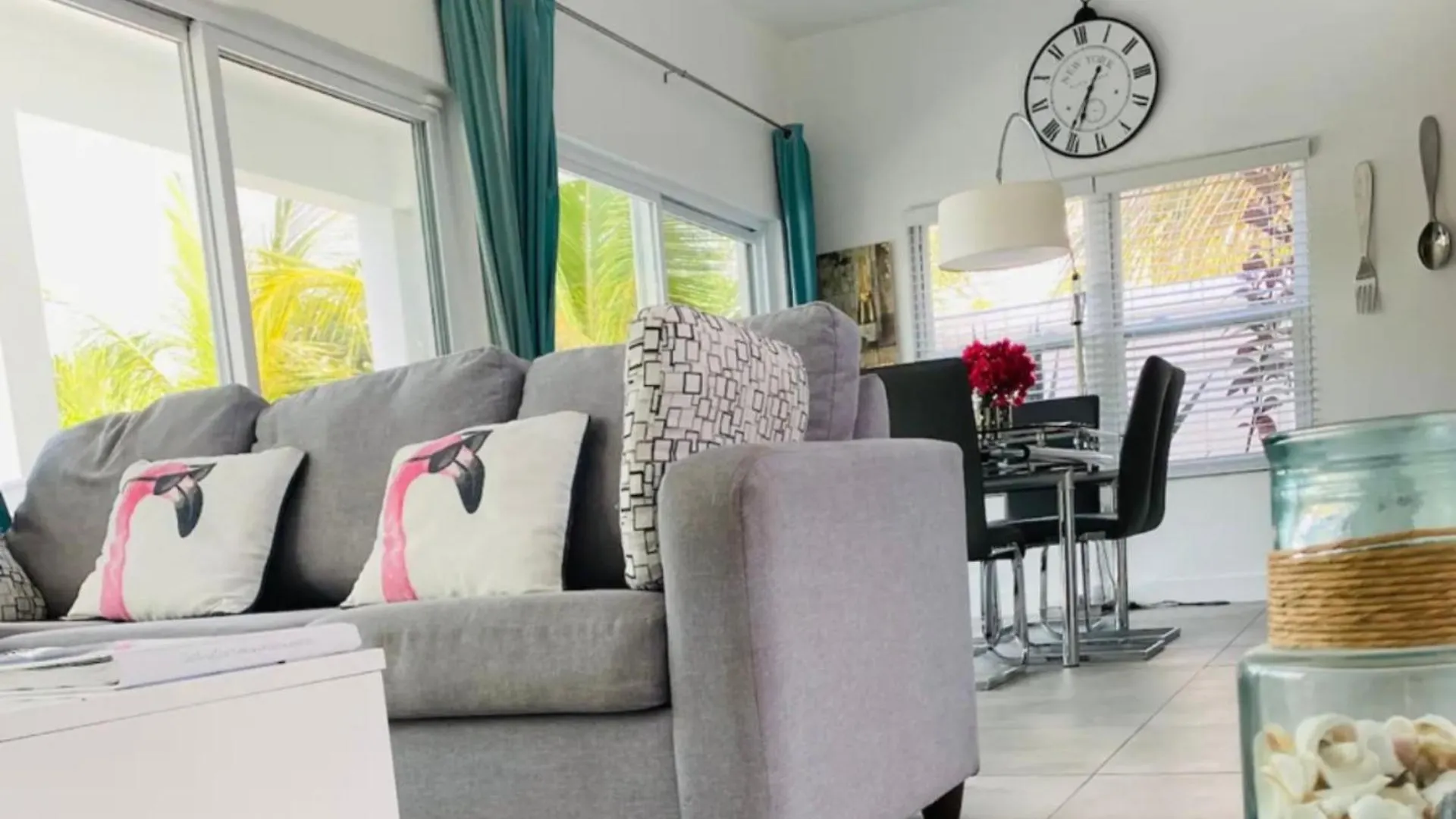 Modern Villas At Grace Bay, Turks And Caicos Islands Long Bay Apartmanhotel