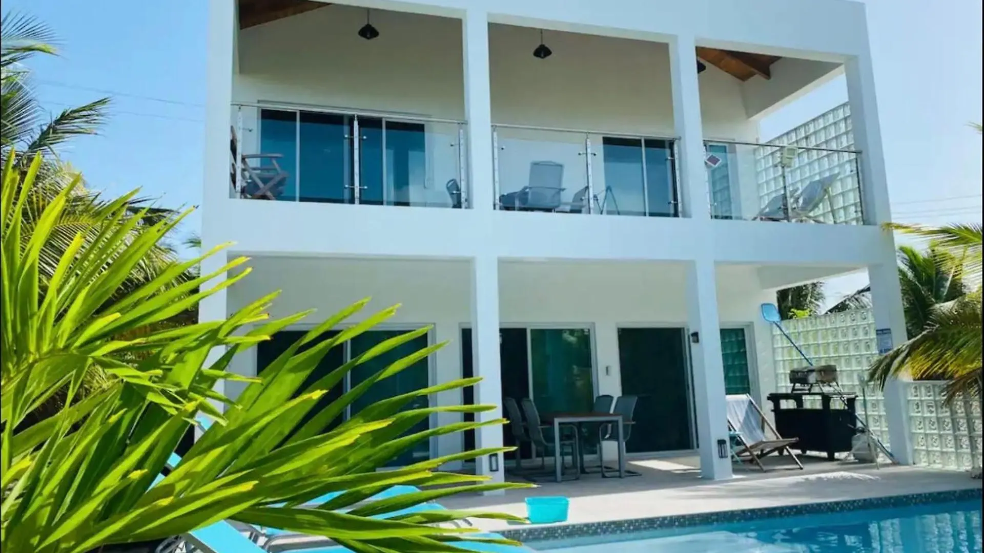 Modern Villas At Grace Bay, Turks And Caicos Islands Long Bay