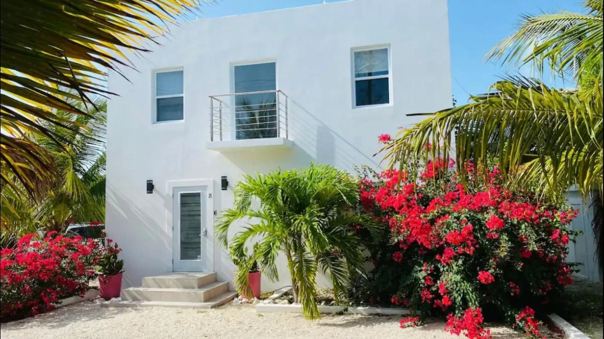 Modern Villas At Grace Bay, Turks And Caicos Islands Long Bay Aparthotel